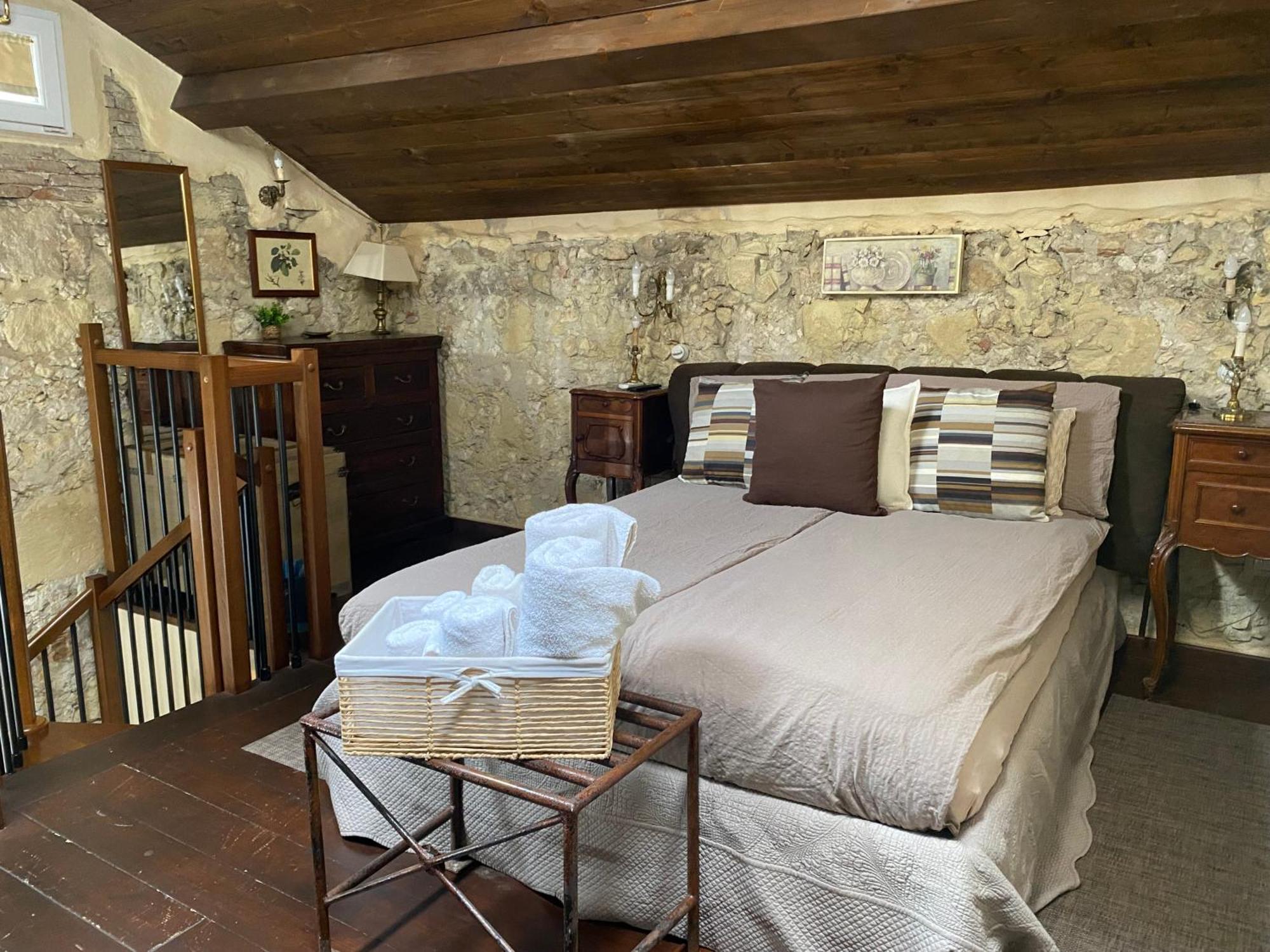 Acasamia Apartment Каляри Екстериор снимка