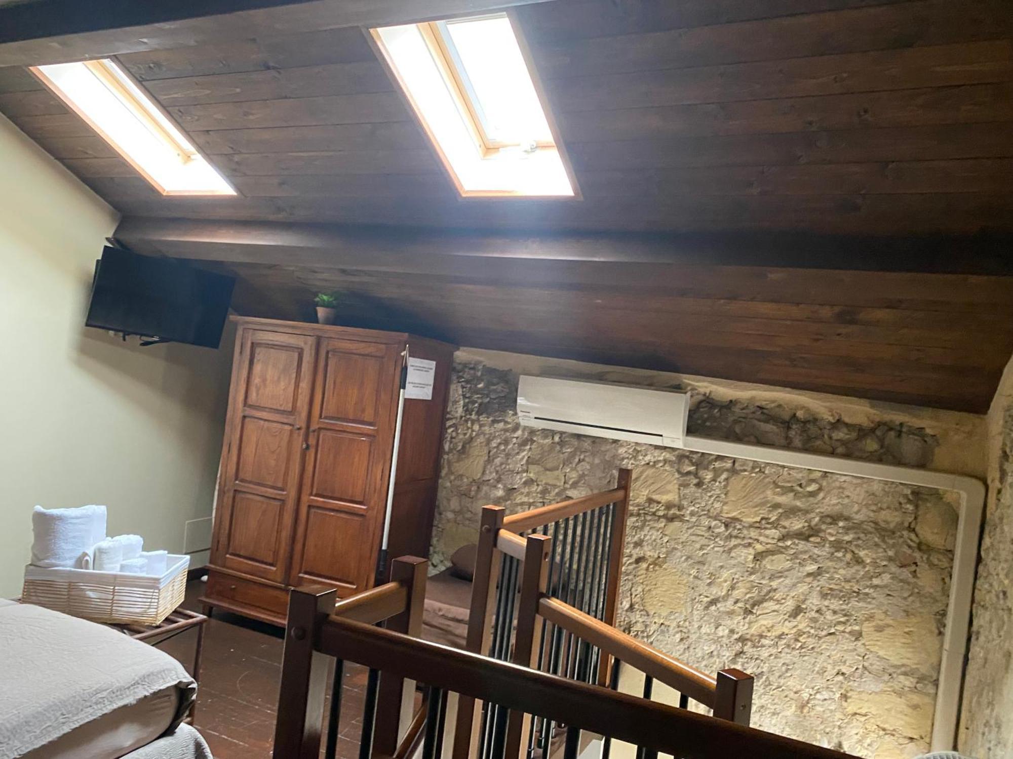 Acasamia Apartment Каляри Екстериор снимка